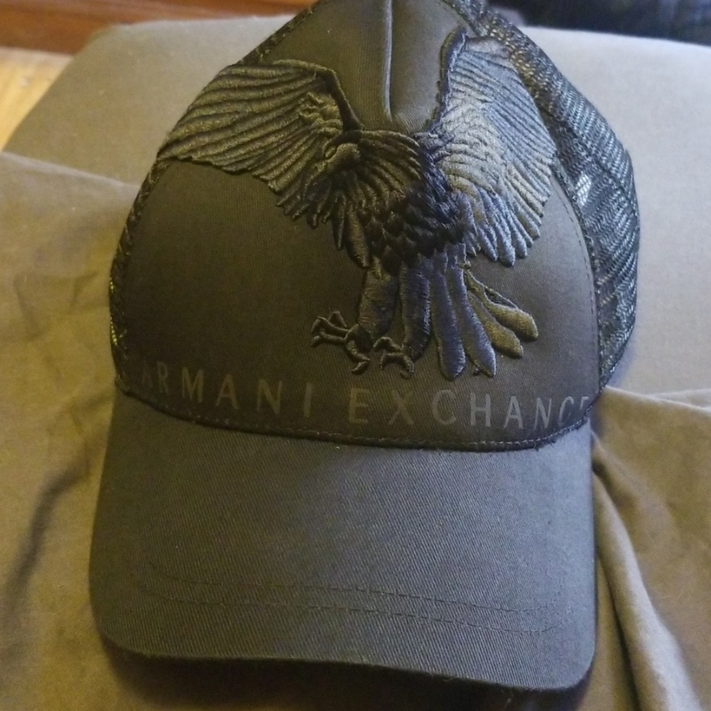 Armani Exchange hat